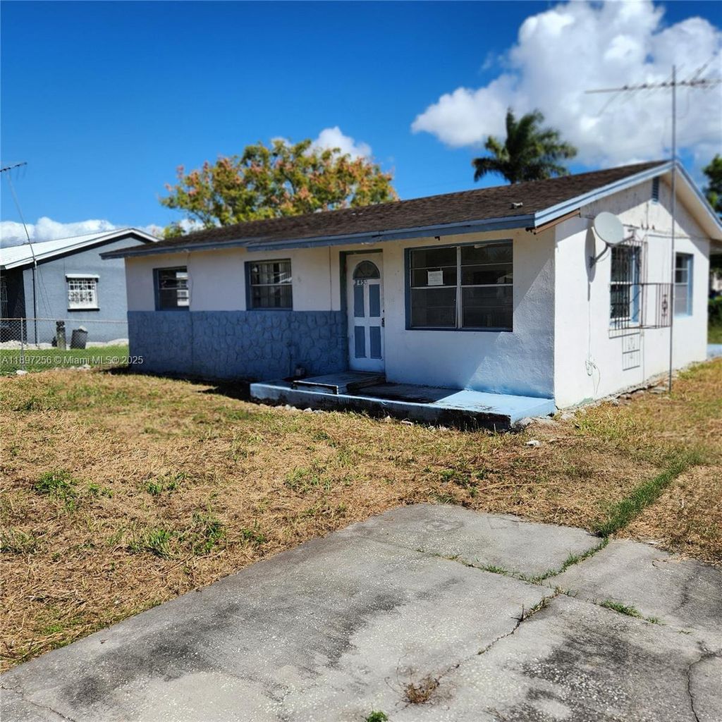 Photo of 245 SW 11th Ave, South Bay, FL 33493 (MLS # A11897256)