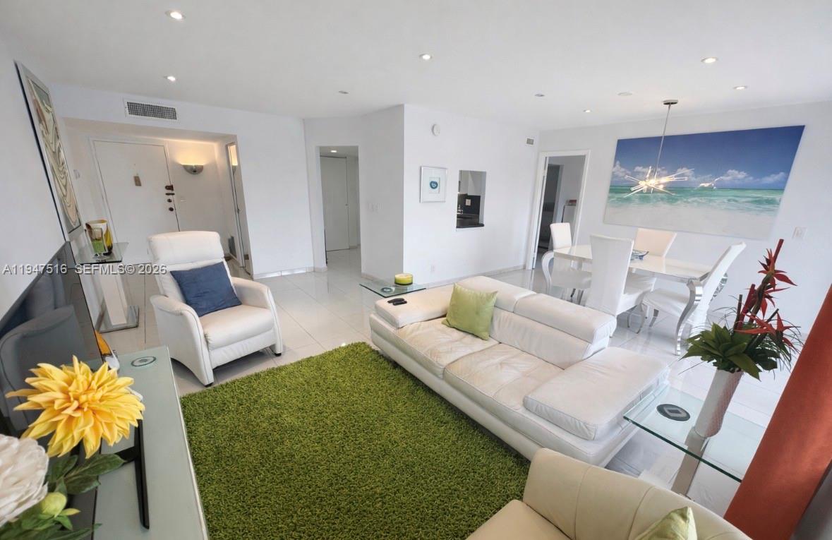 FAIRWAYS RIVIERA NORTH CO - Residential