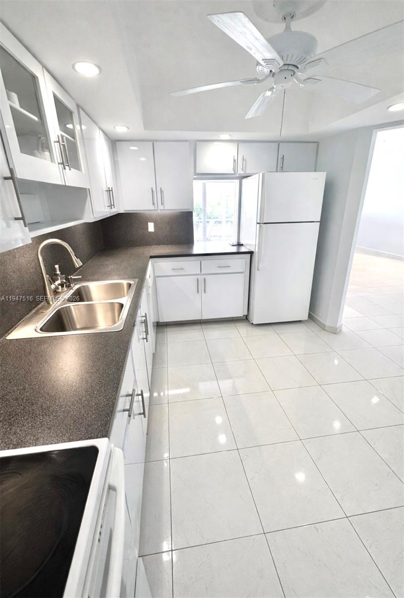 FAIRWAYS RIVIERA NORTH CO - Residential