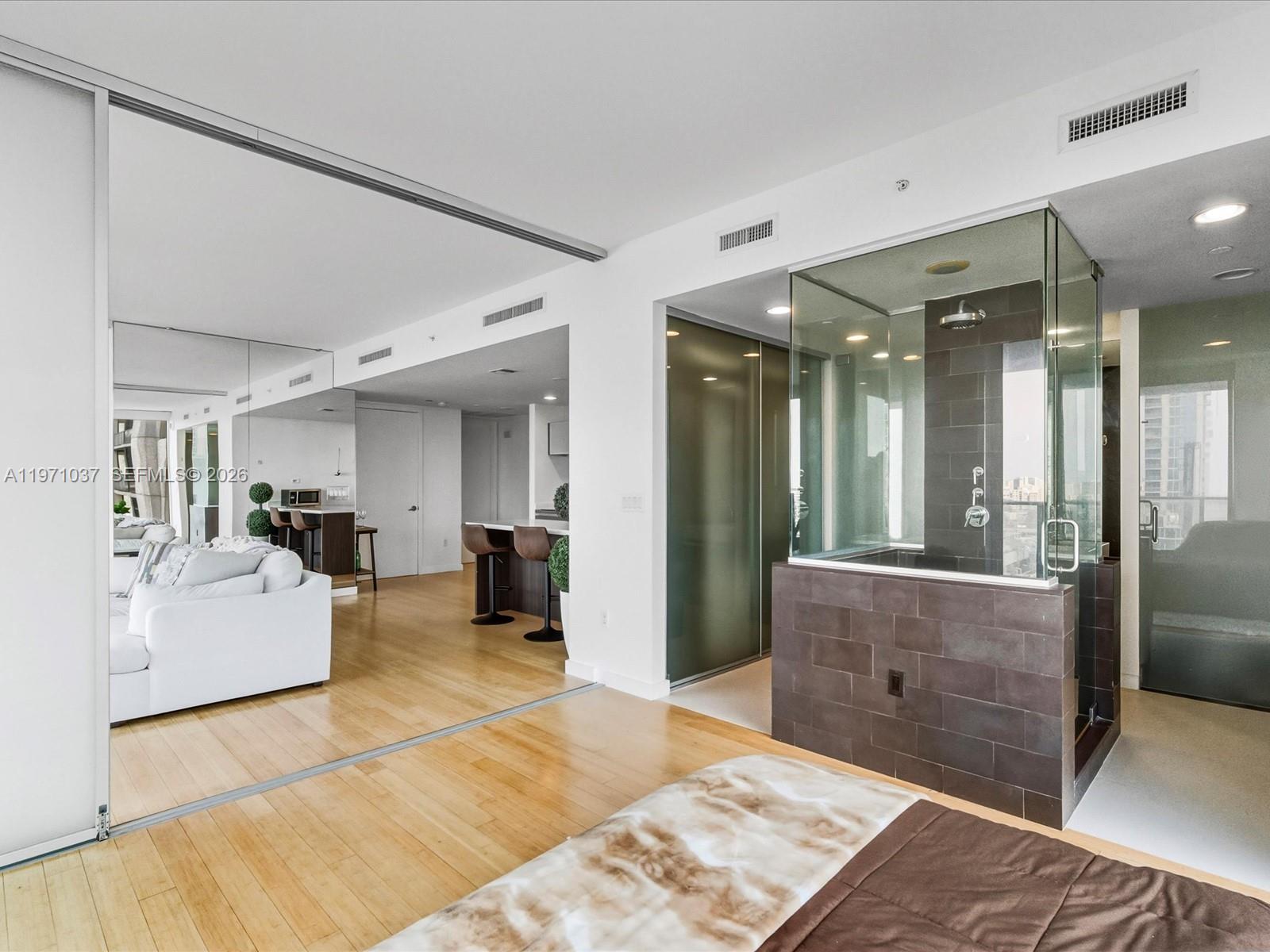 TEN MUSEUM PK RESIDENTIAL - Residential