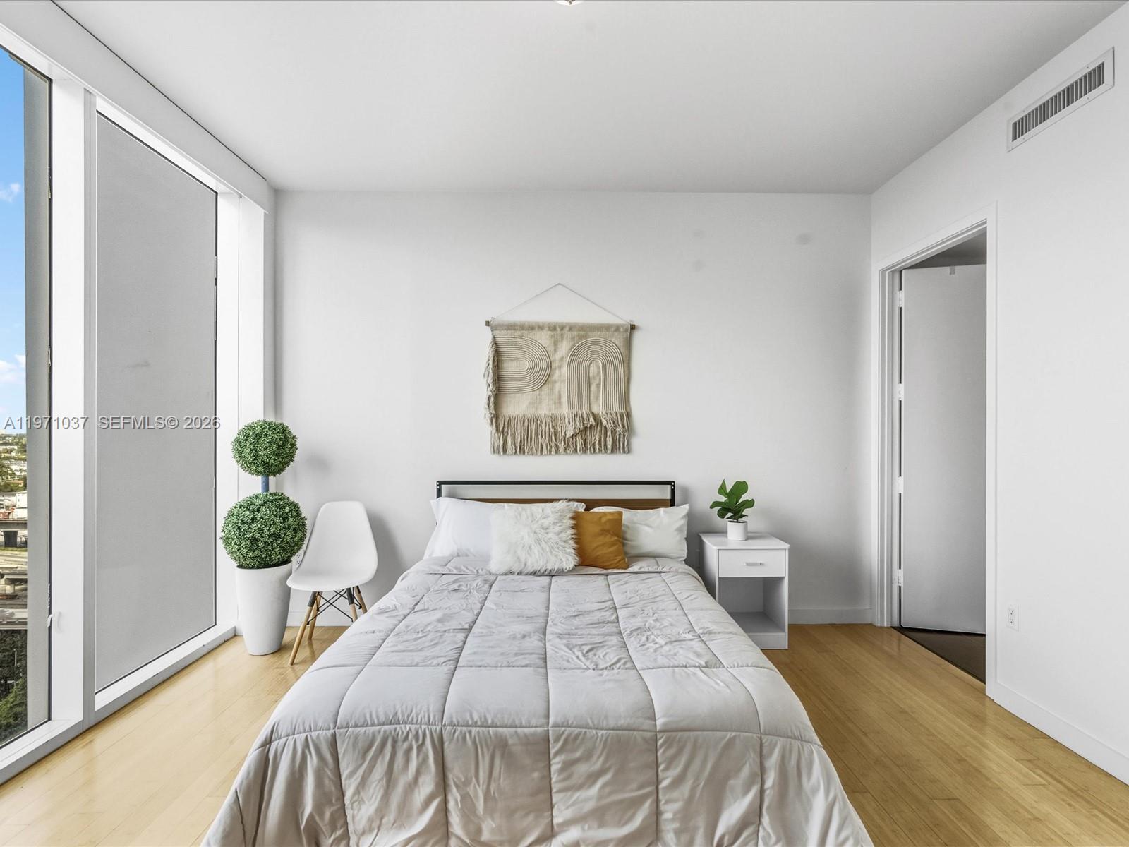 TEN MUSEUM PK RESIDENTIAL - Residential