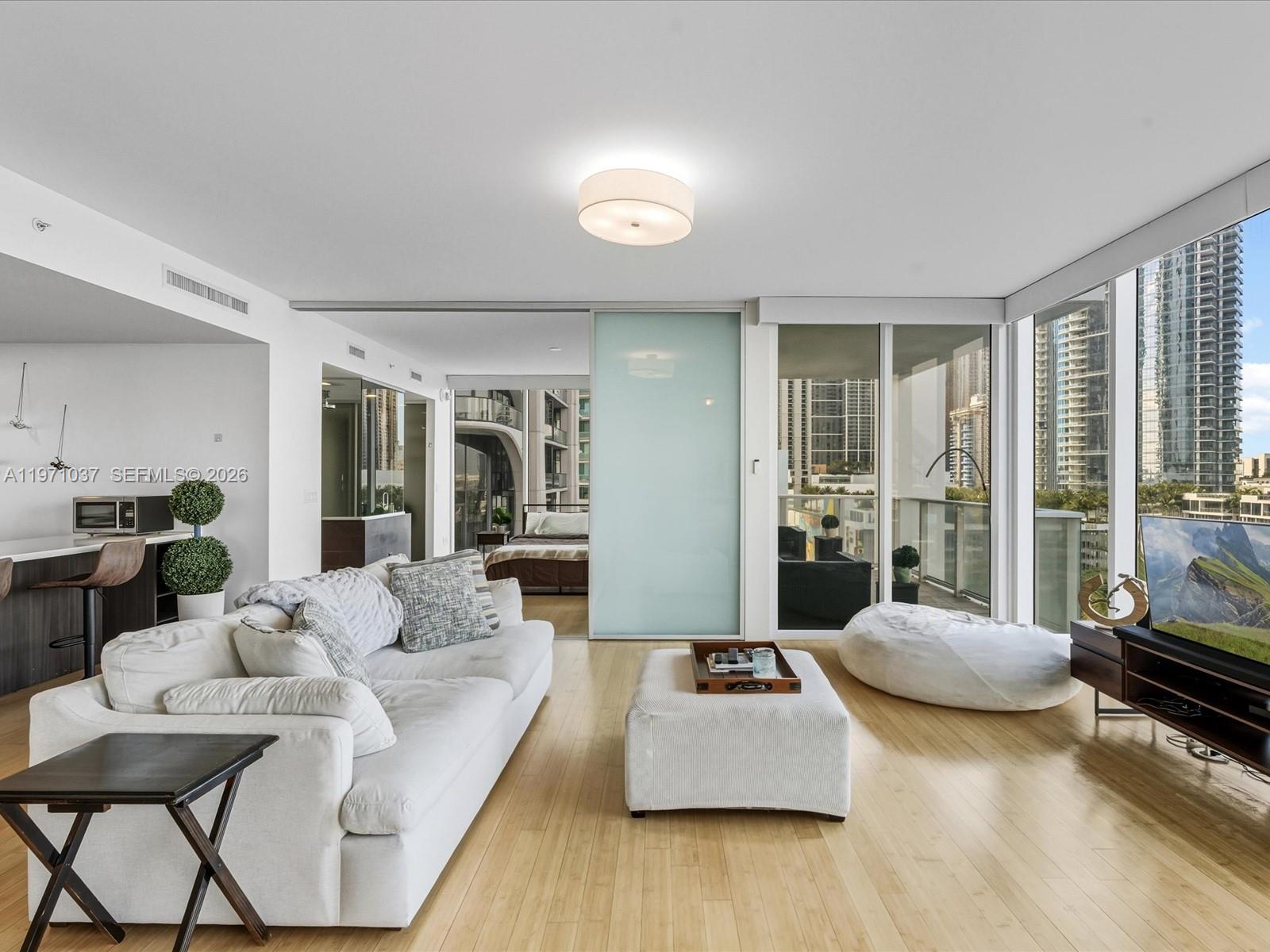 TEN MUSEUM PK RESIDENTIAL - Residential