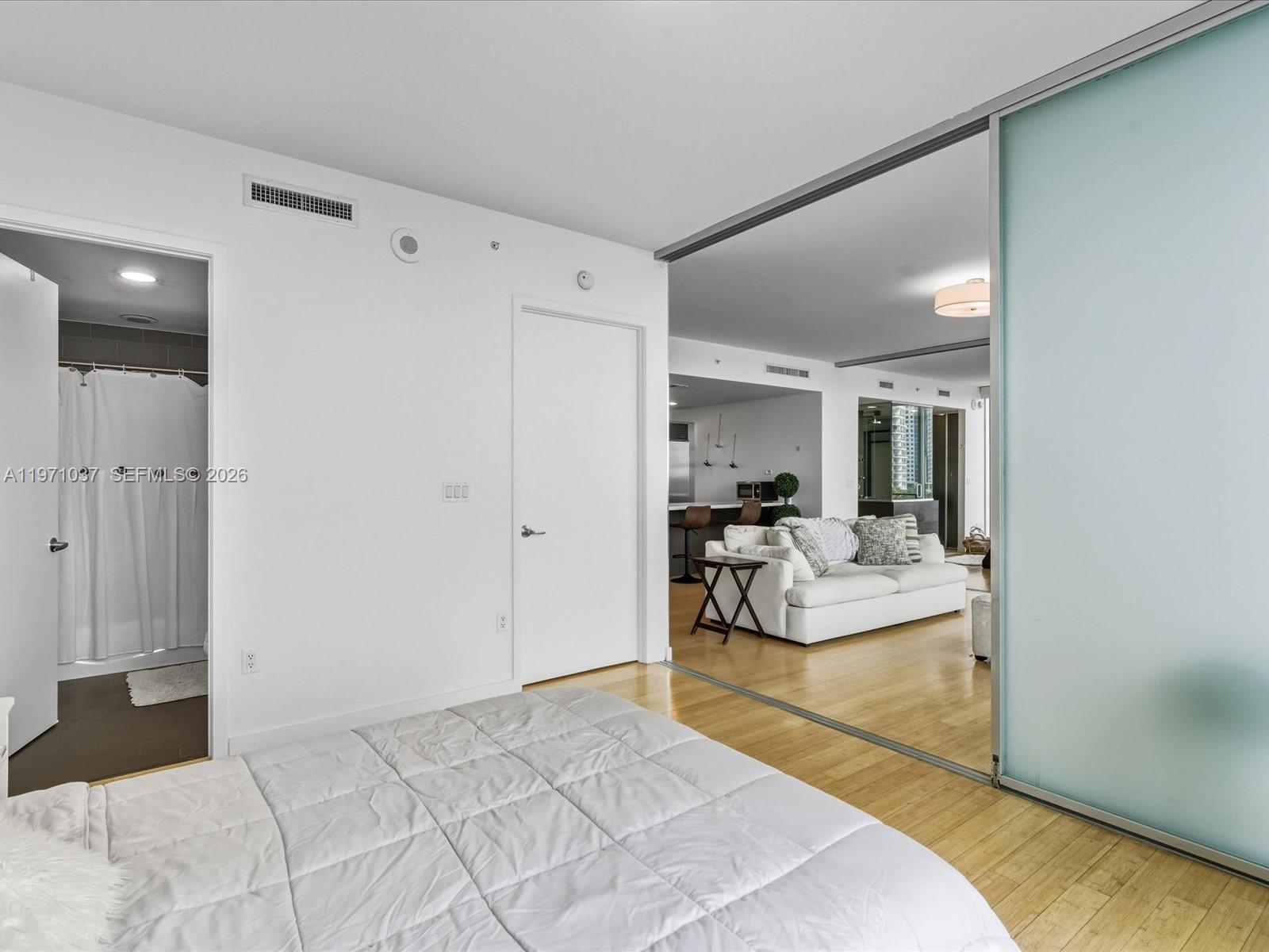 TEN MUSEUM PK RESIDENTIAL - Residential