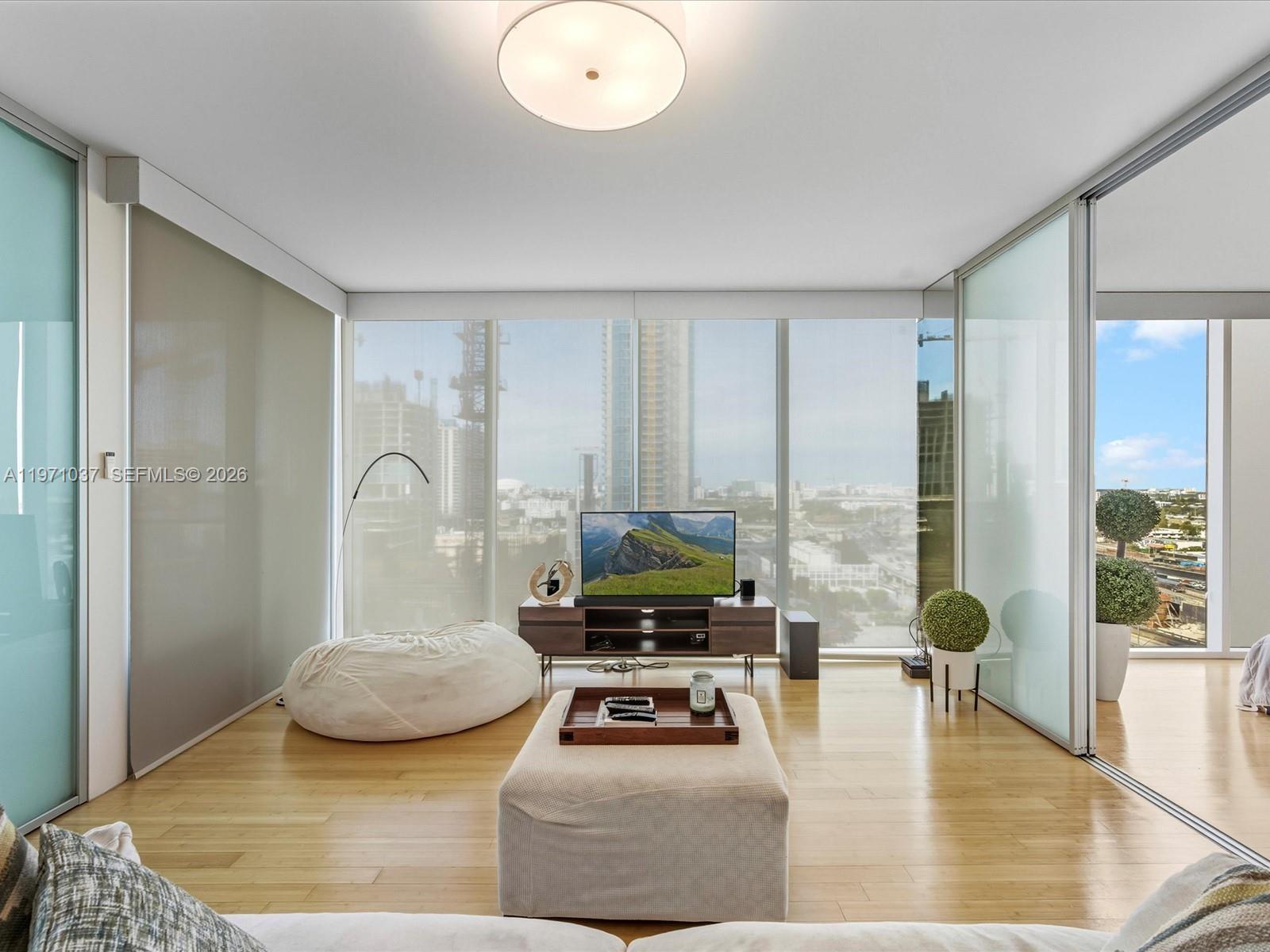 TEN MUSEUM PK RESIDENTIAL - Residential