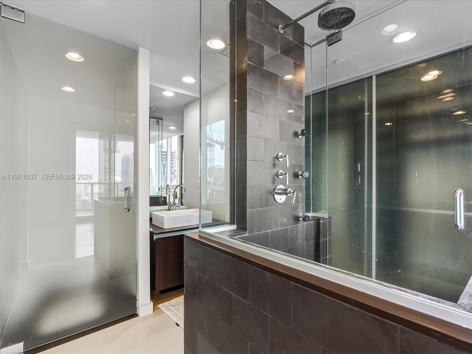 TEN MUSEUM PK RESIDENTIAL - Residential