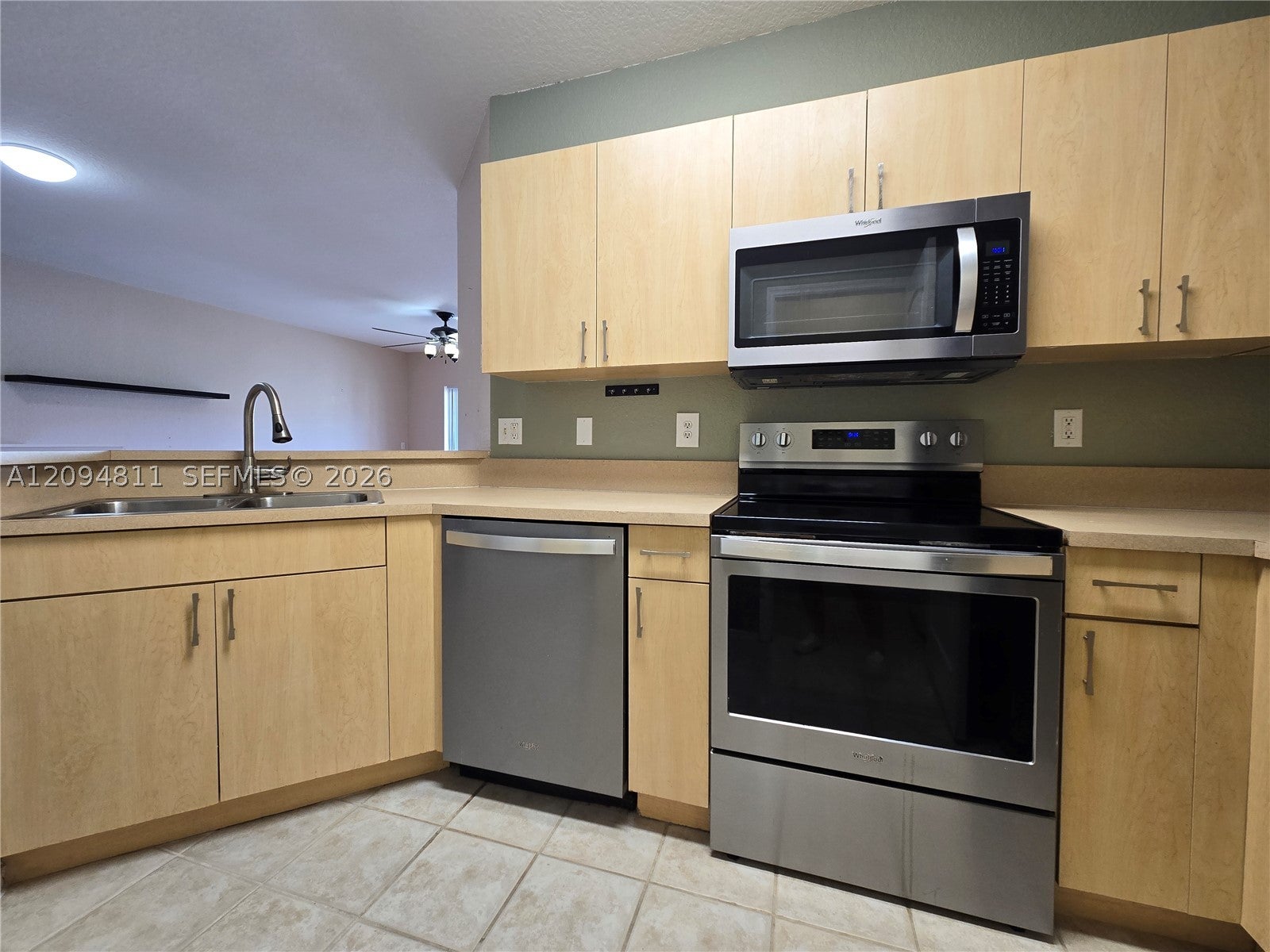 1204 Belmont Pl, Boynton Beach, FL, 33436/$180,000 4 1204 Belmont Pl