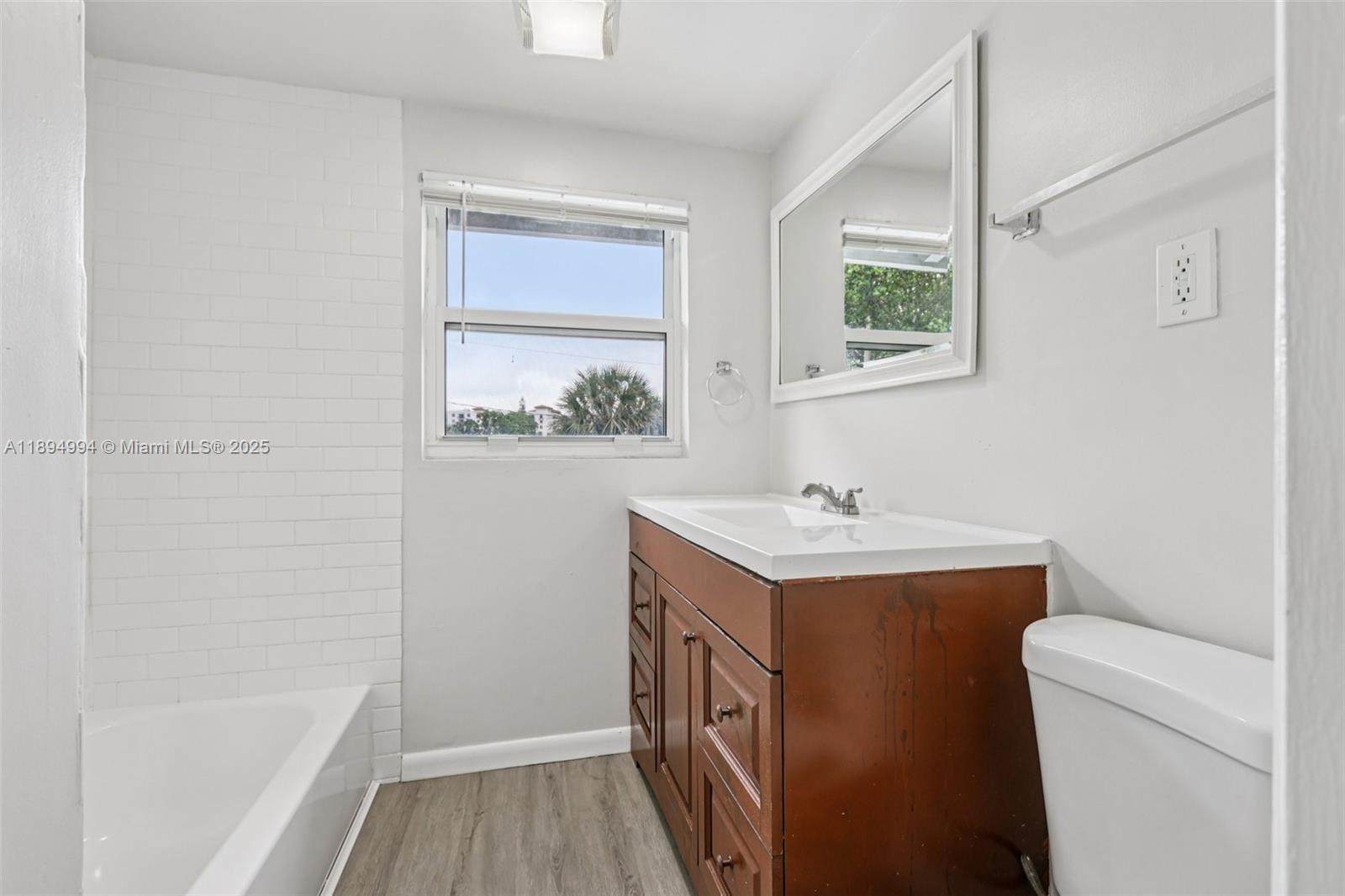 MONTEZ GARDENS - Residential
