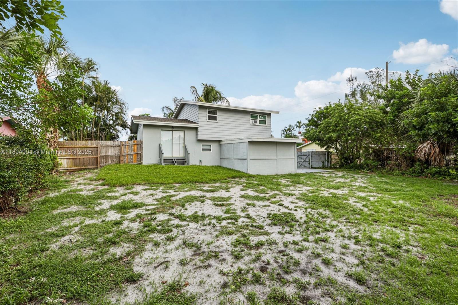 MONTEZ GARDENS - Residential