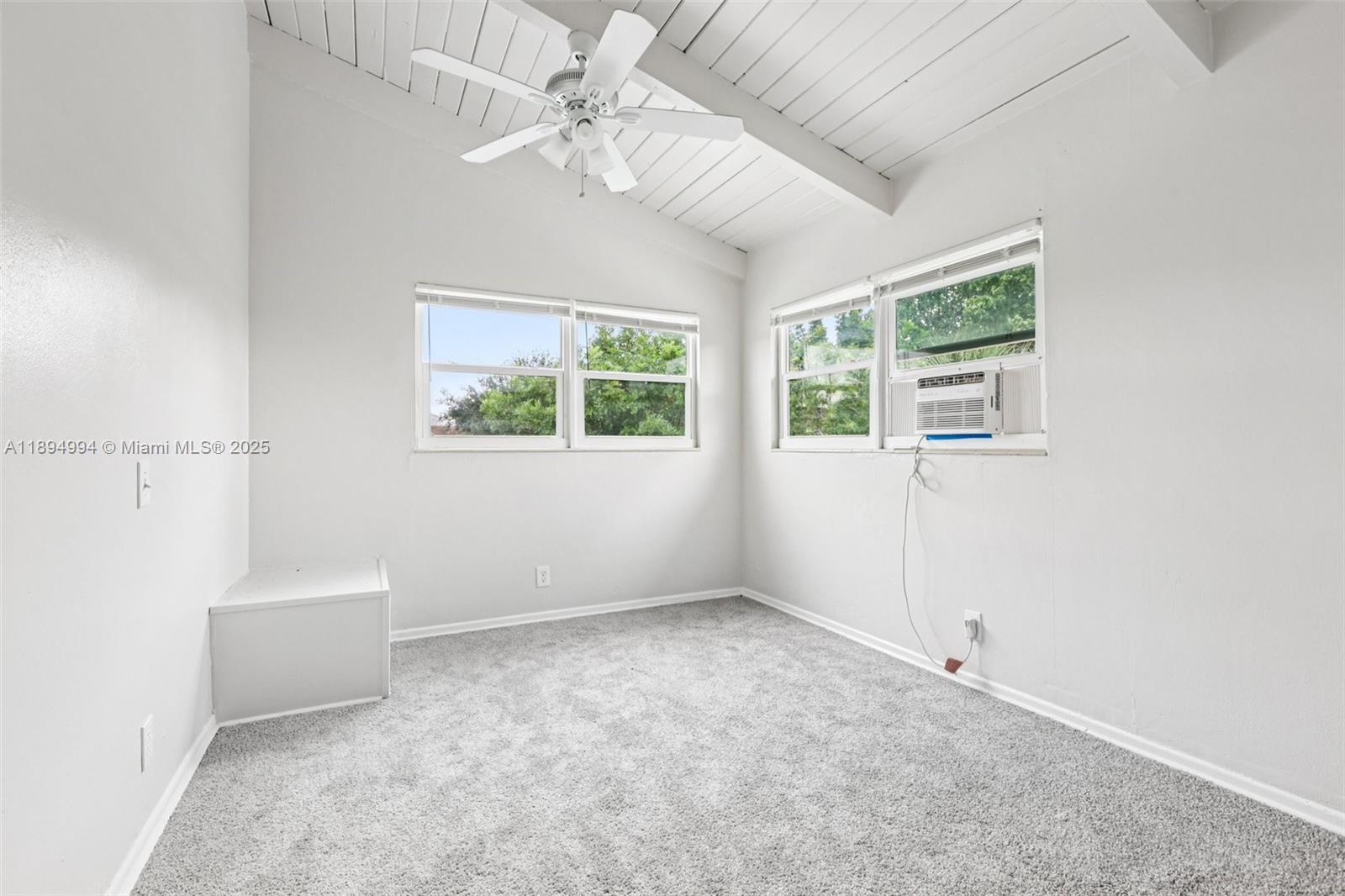 MONTEZ GARDENS - Residential