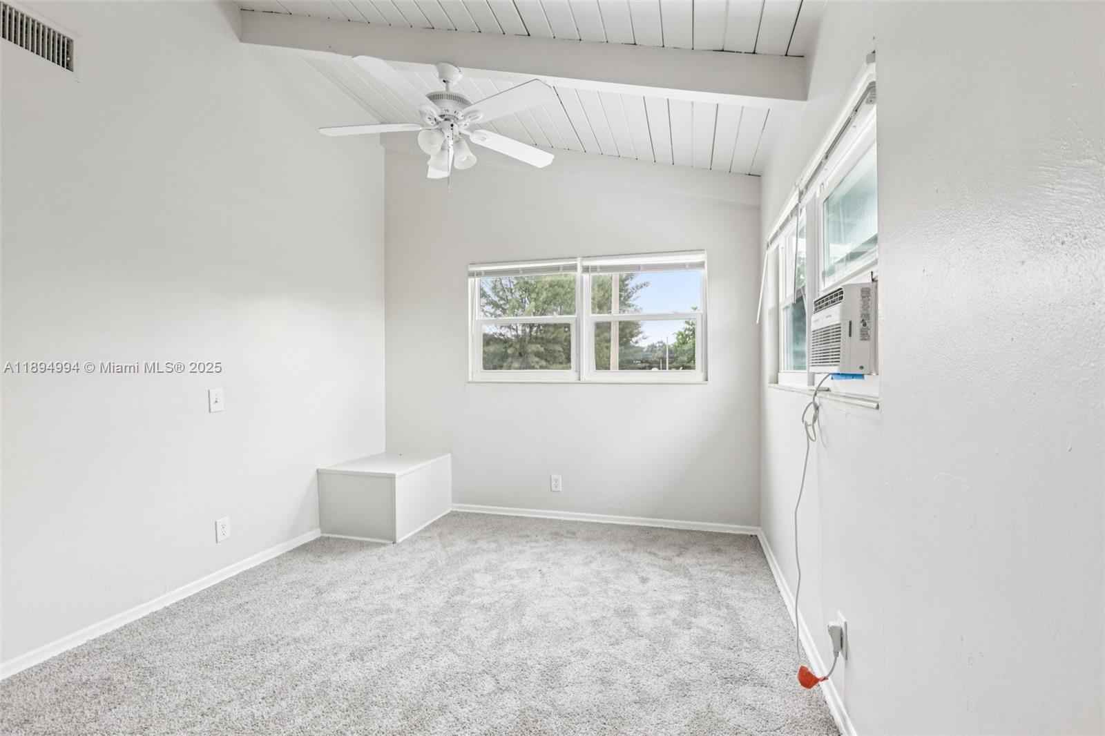 MONTEZ GARDENS - Residential