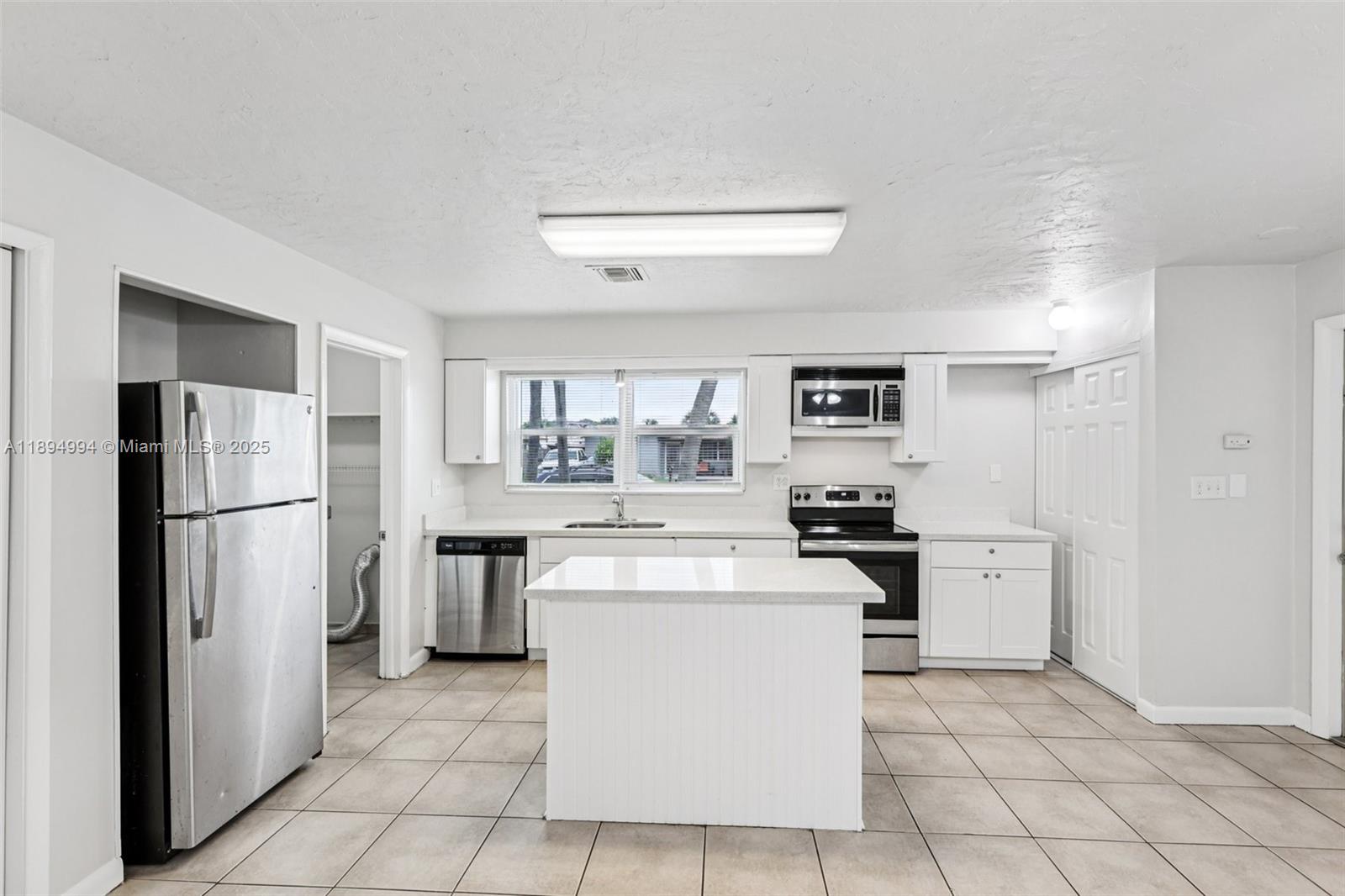 MONTEZ GARDENS - Residential