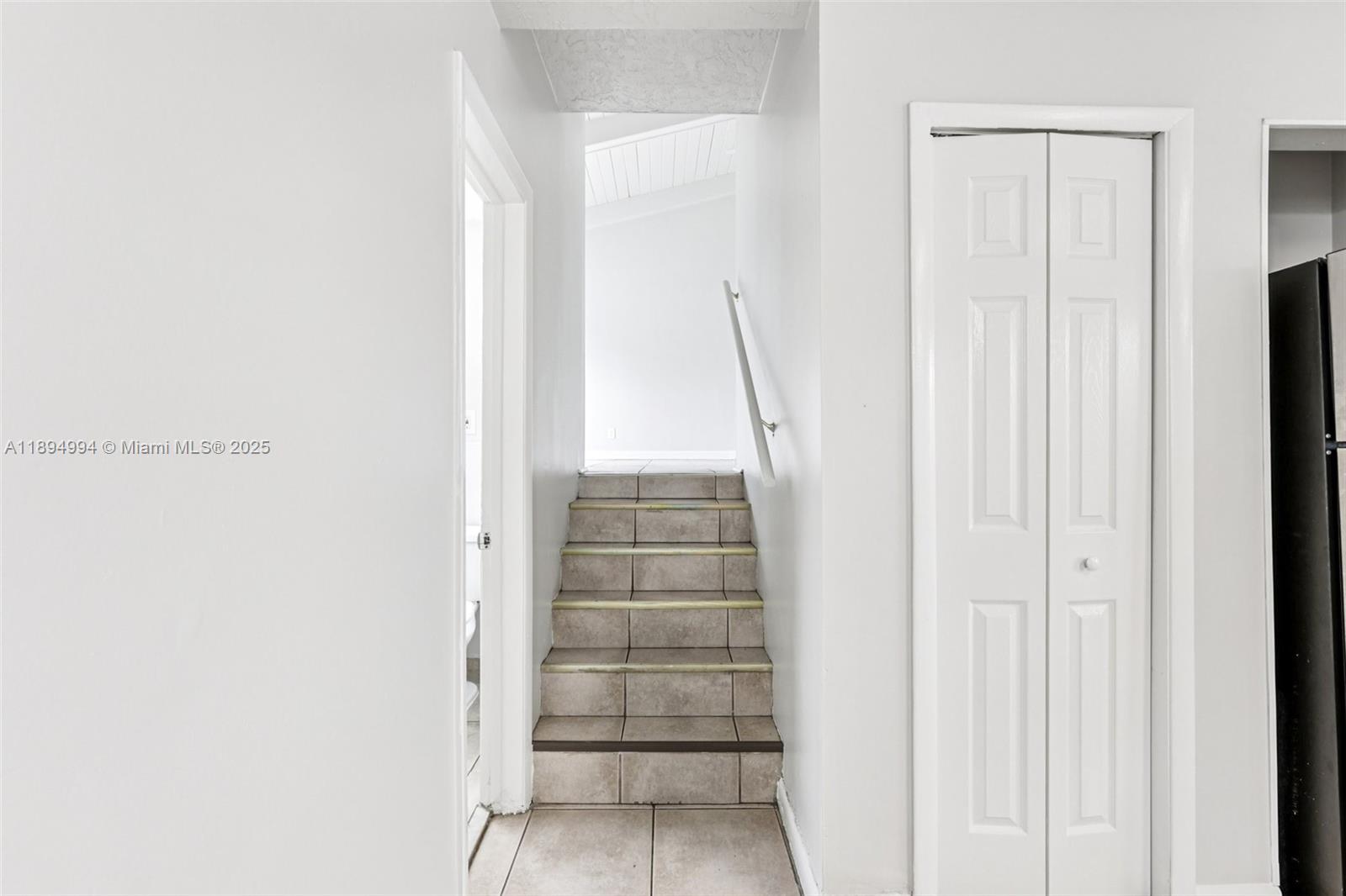 MONTEZ GARDENS - Residential