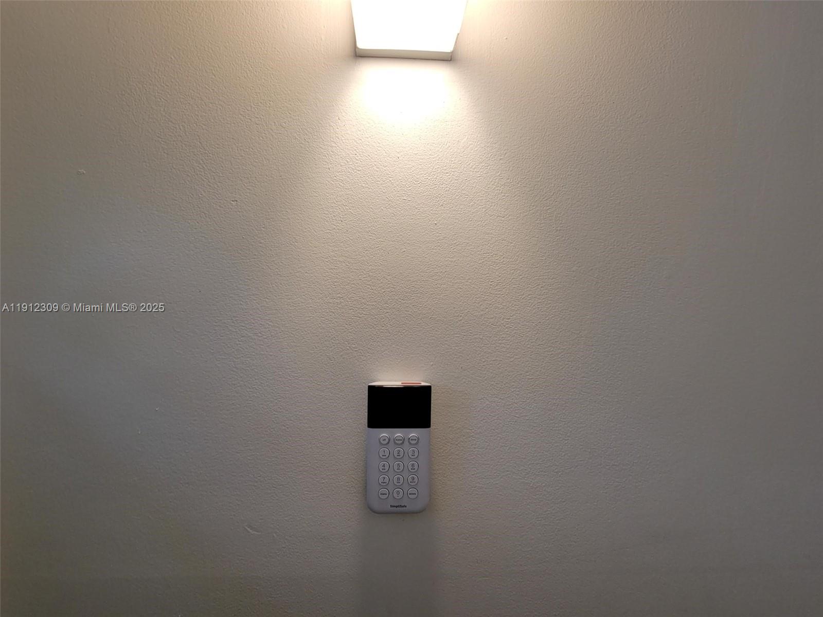 KILLIAN PINES TOWNHOUSES - Residential