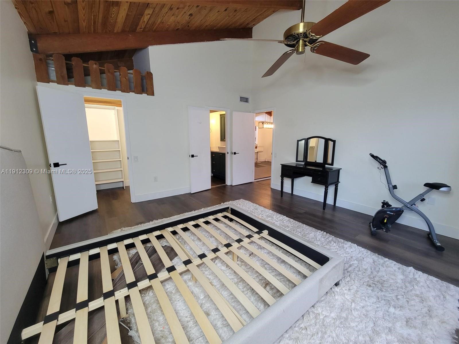 KILLIAN PINES TOWNHOUSES - Residential