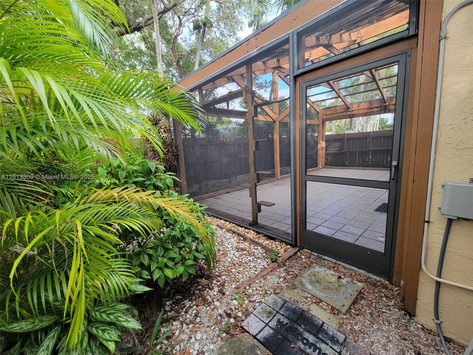 KILLIAN PINES TOWNHOUSES - Residential