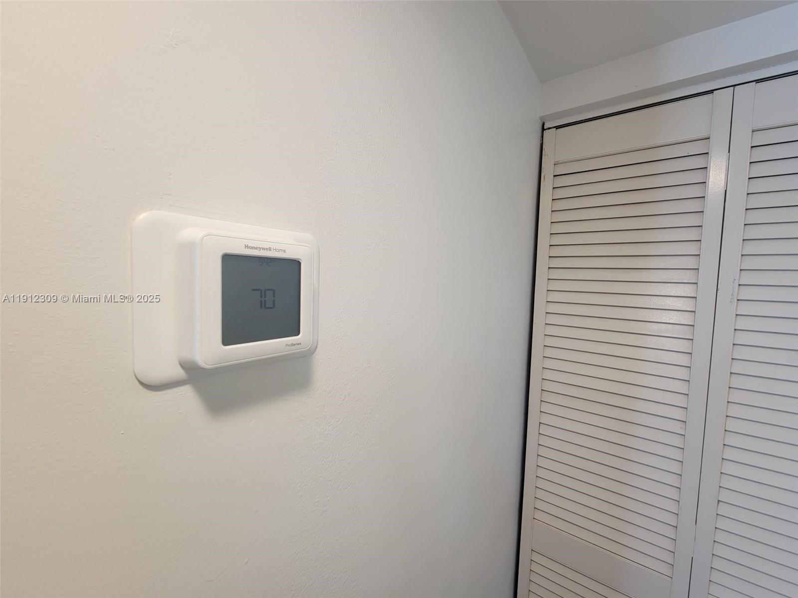 KILLIAN PINES TOWNHOUSES - Residential