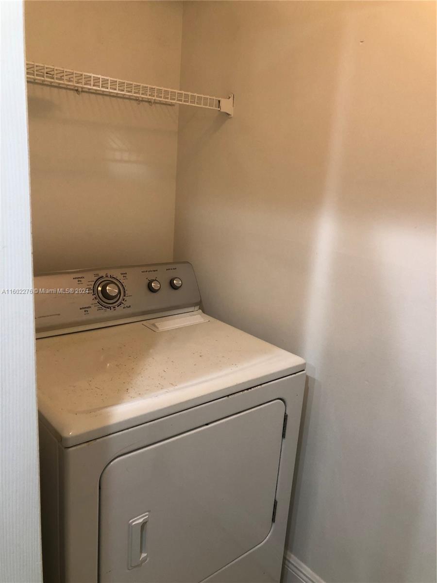 ROYAL POINCIANA CONDO - Residential Lease