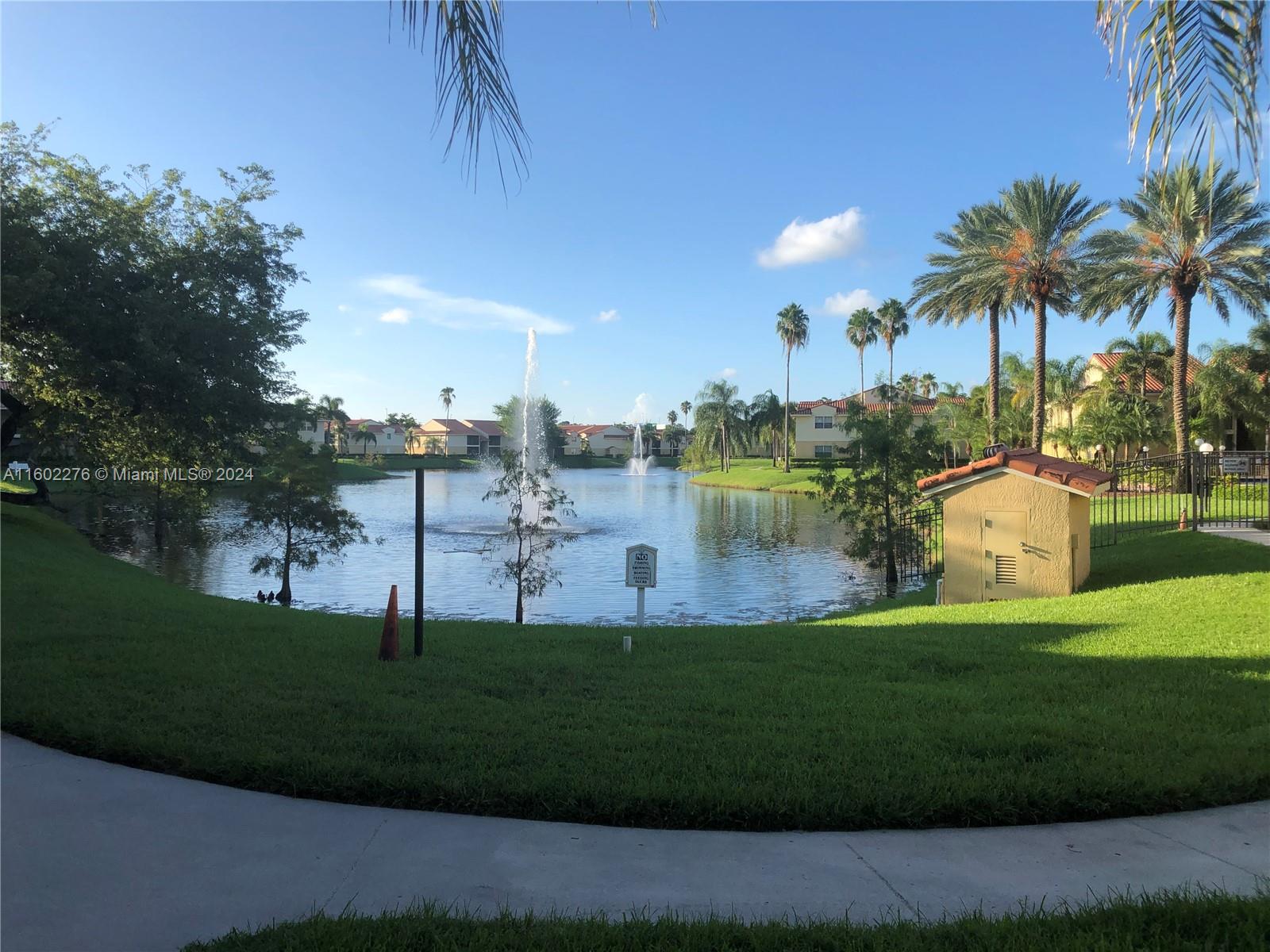 ROYAL POINCIANA CONDO - Residential Lease