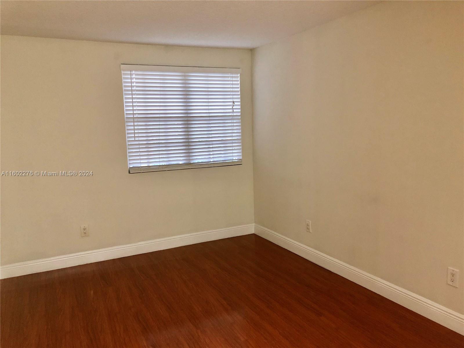 ROYAL POINCIANA CONDO - Residential Lease