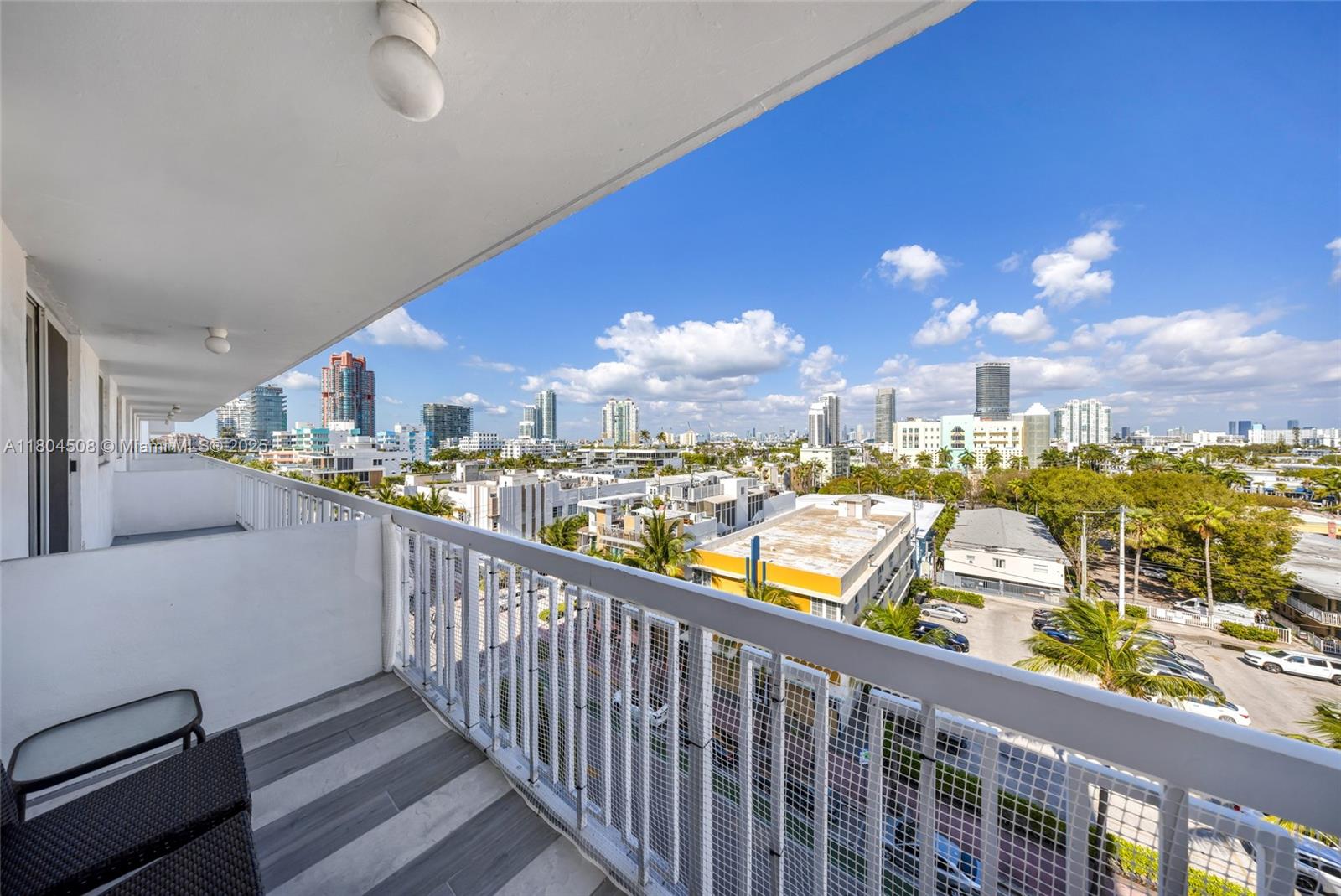 THE PRESIDENTIAL CONDO - Residential Lease