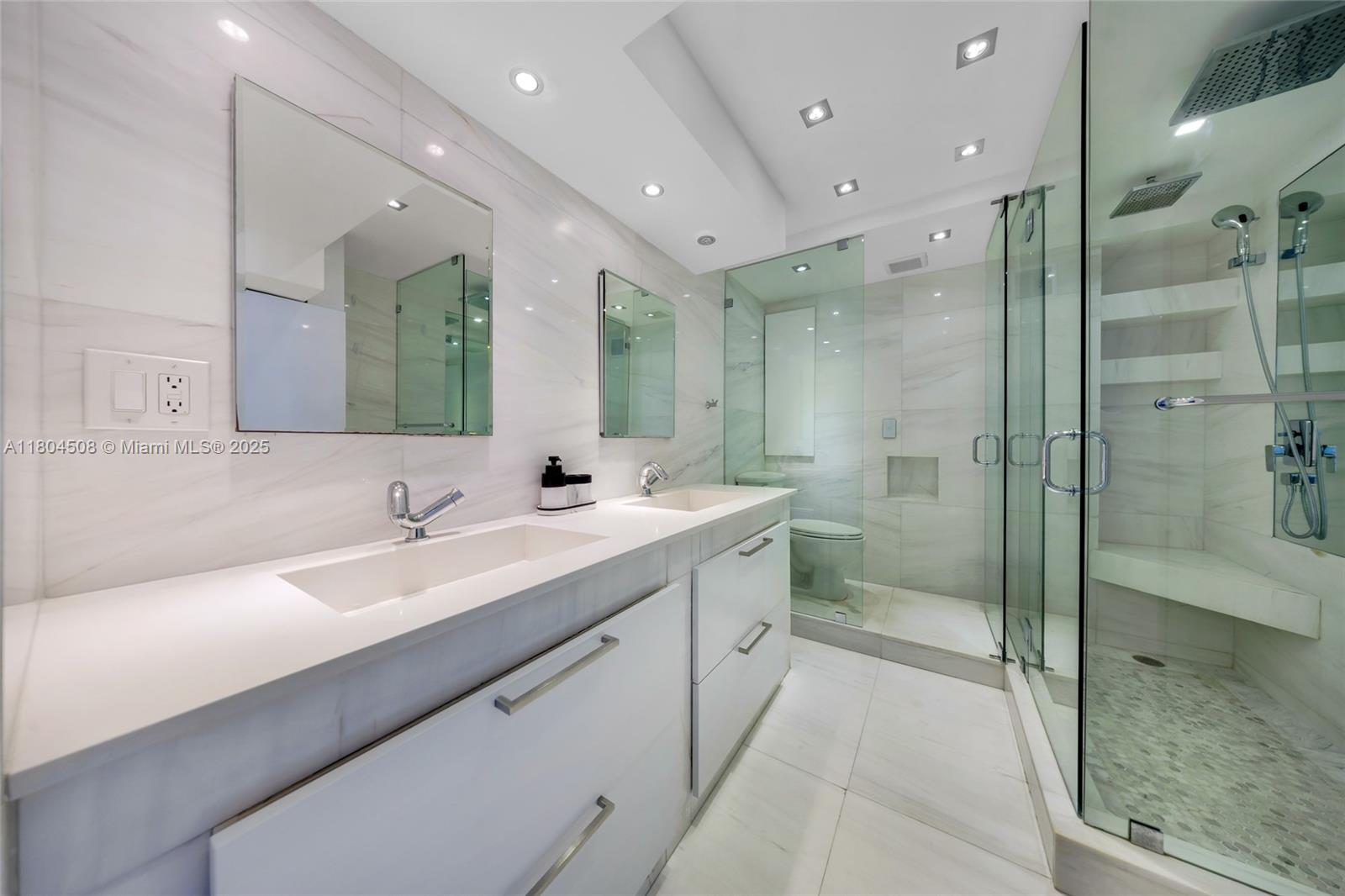 THE PRESIDENTIAL CONDO - Residential Lease