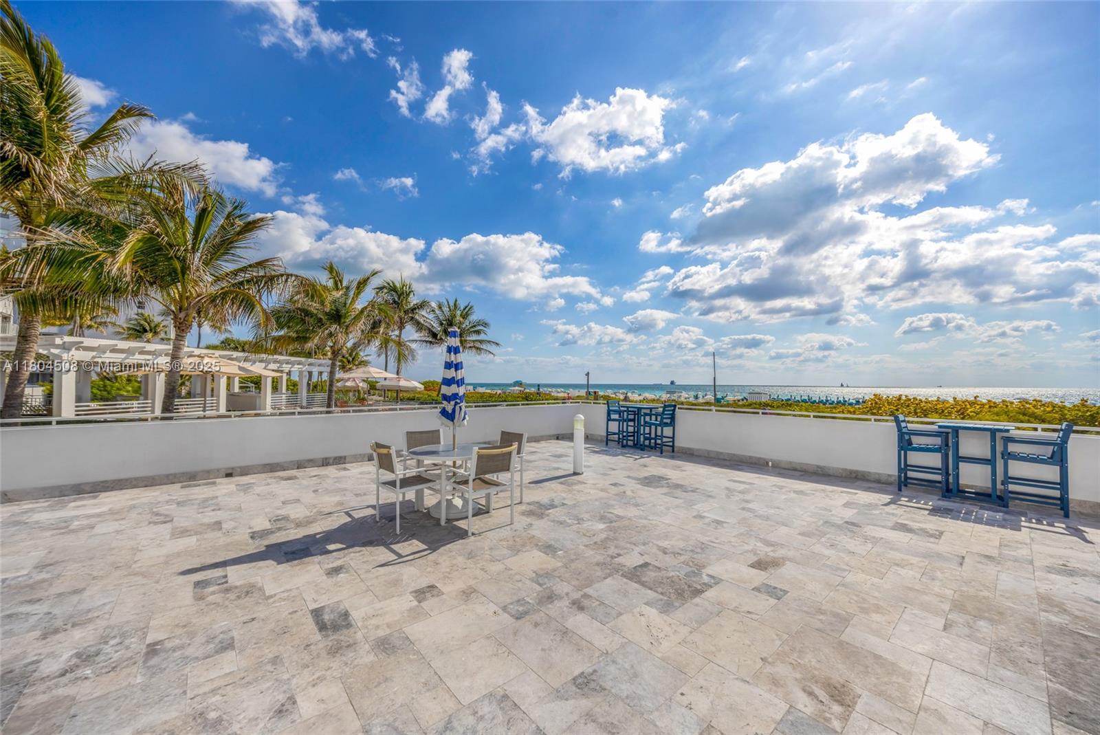 THE PRESIDENTIAL CONDO - Residential Lease