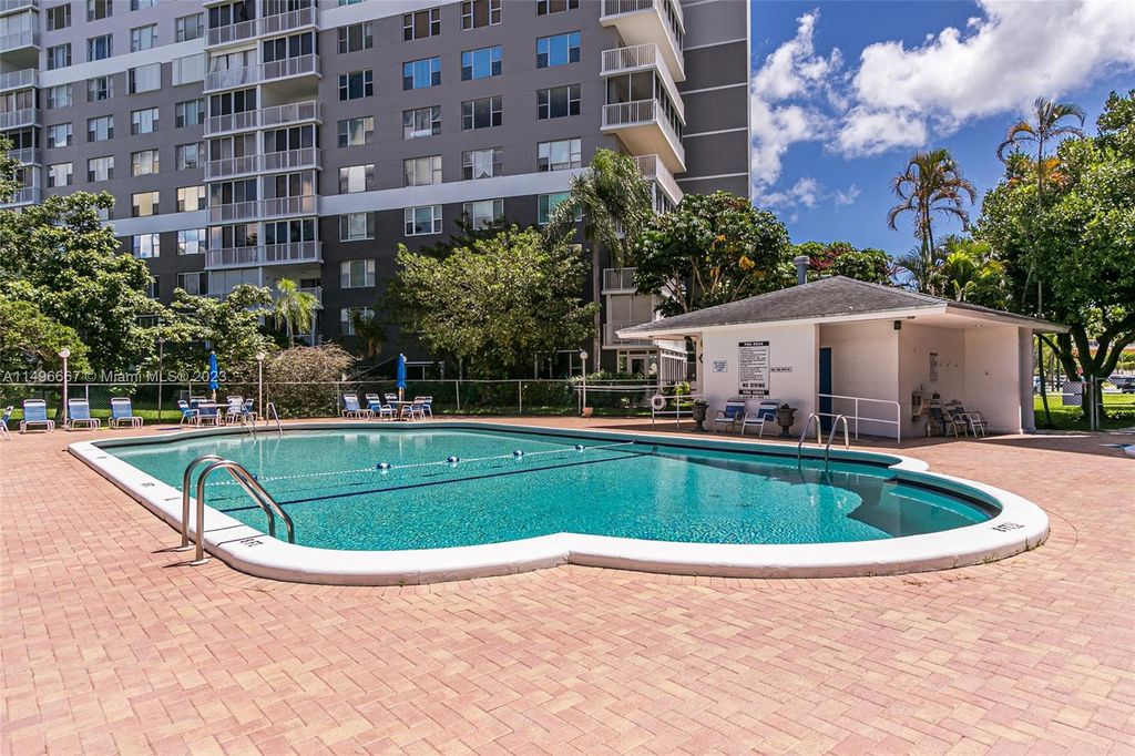 Photo of 4001 Hillcrest Dr #709, Hollywood, FL 33021 (MLS # A11496667)