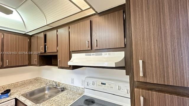 ENSENADA CONDO BLDG E-II - Residential Lease