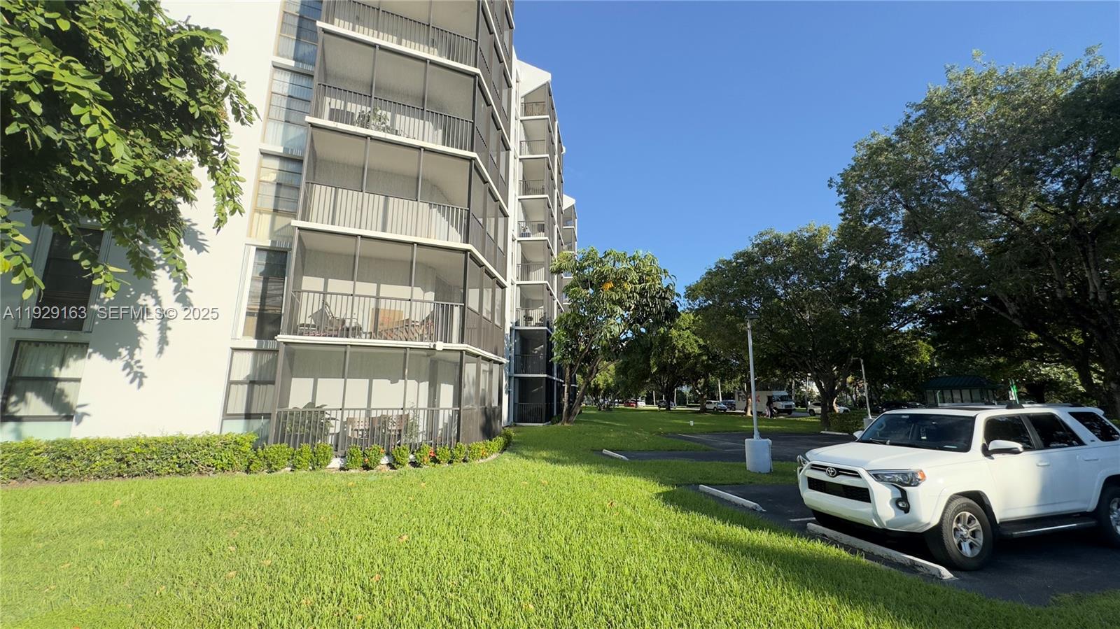 ENSENADA CONDO BLDG E-II - Residential Lease