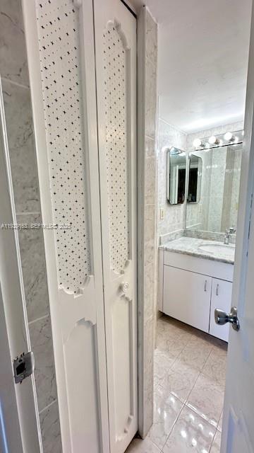 ENSENADA CONDO BLDG E-II - Residential Lease