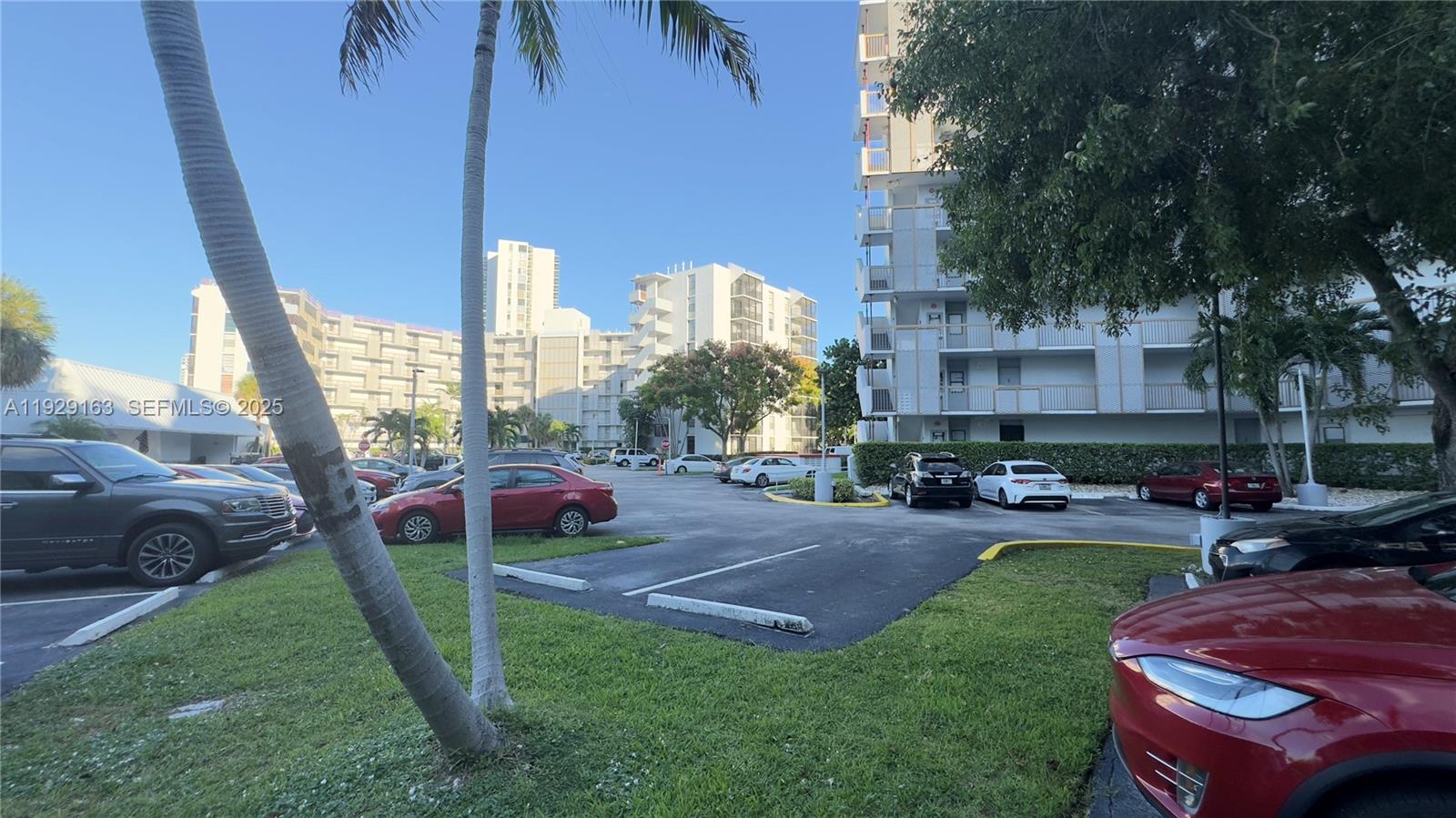 ENSENADA CONDO BLDG E-II - Residential Lease