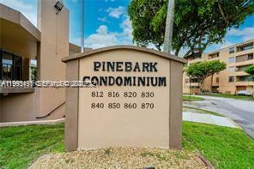 Completely remodeled unit, tile floor, close to transportation in the heart of Fontainebleau area. Call listing agents for appointment. Easy to show. Ample parking.