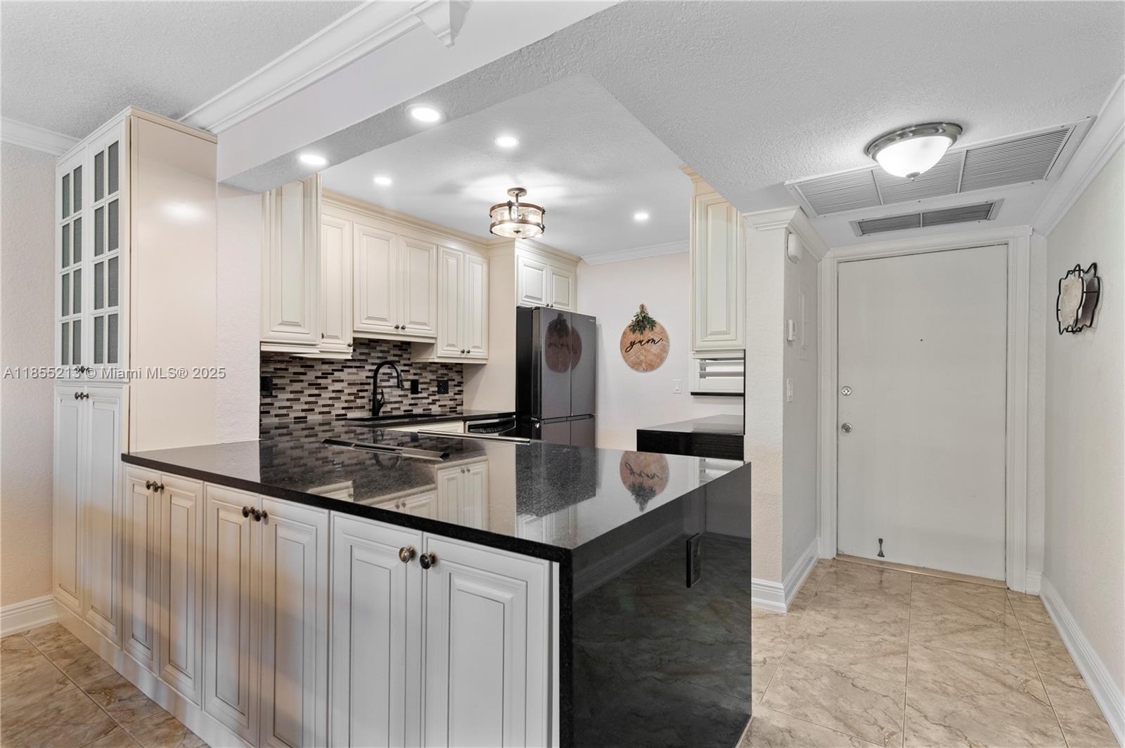 SECOND GULFSTREAM GARDEN - Residential