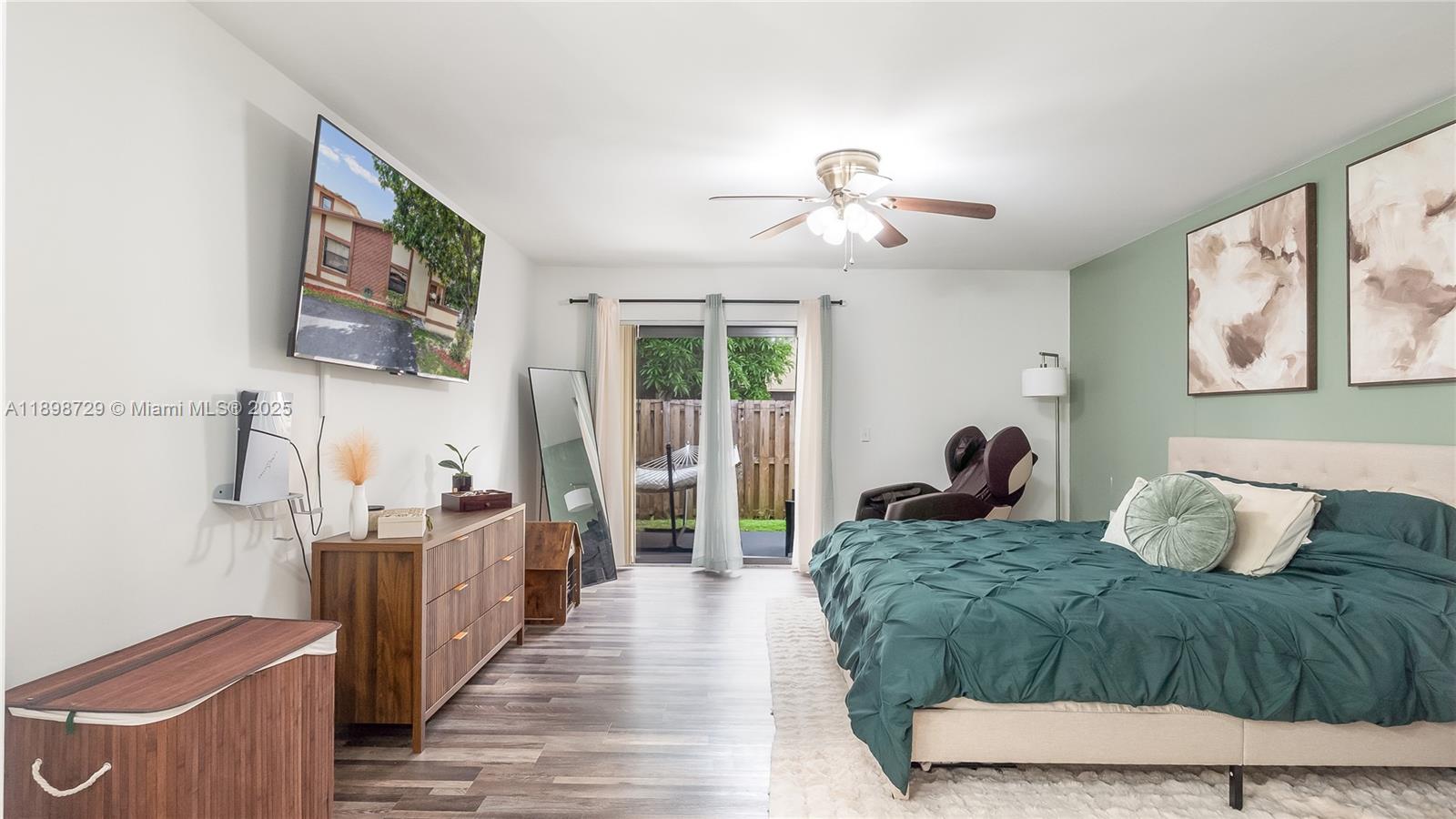 SUNRISE GOLF VILLAGE NORT - Residential