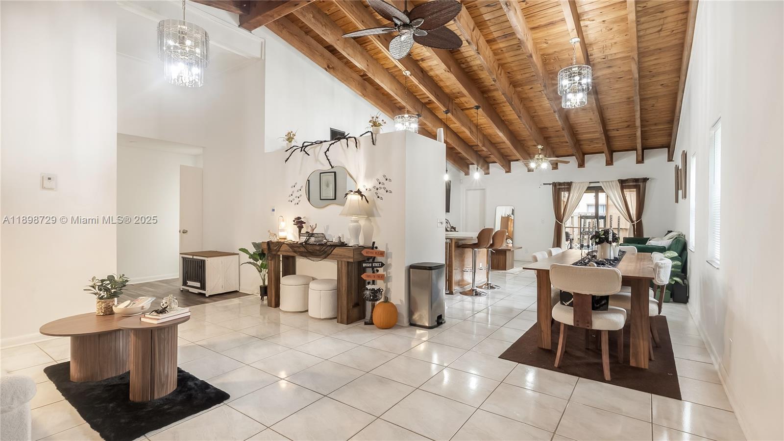 SUNRISE GOLF VILLAGE NORT - Residential