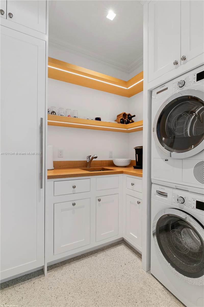 JUPITER ISLAND - Residential