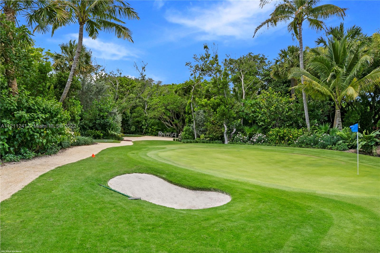 JUPITER ISLAND - Residential
