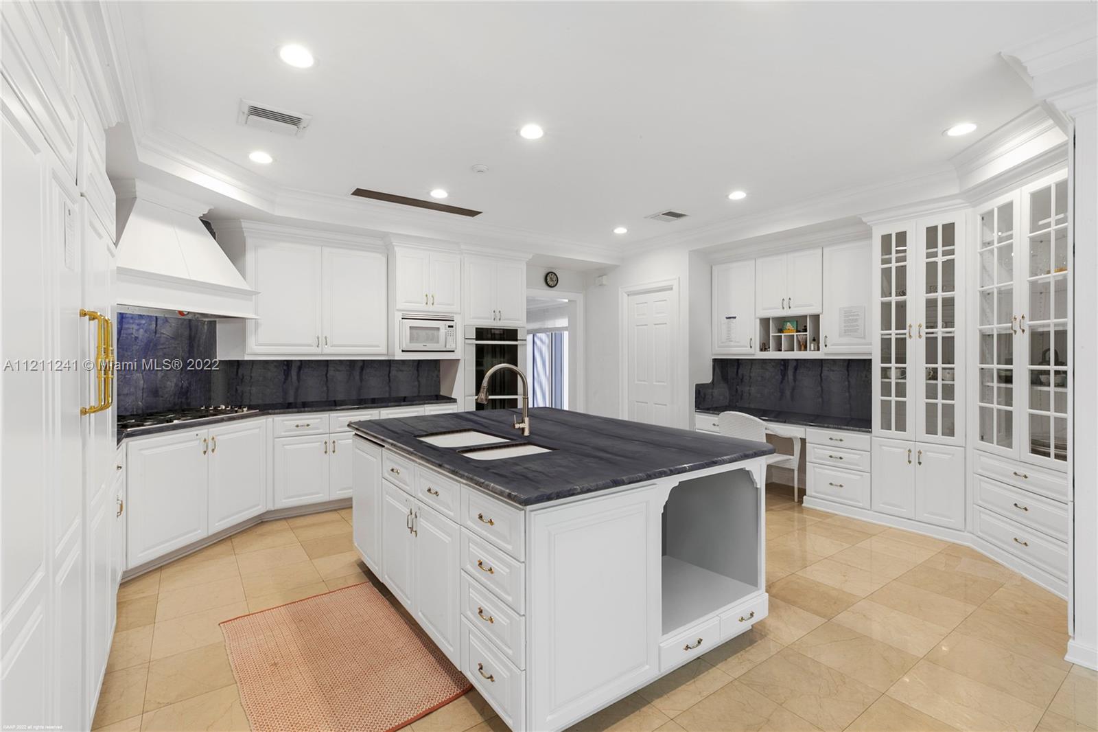 JUPITER ISLAND - Residential