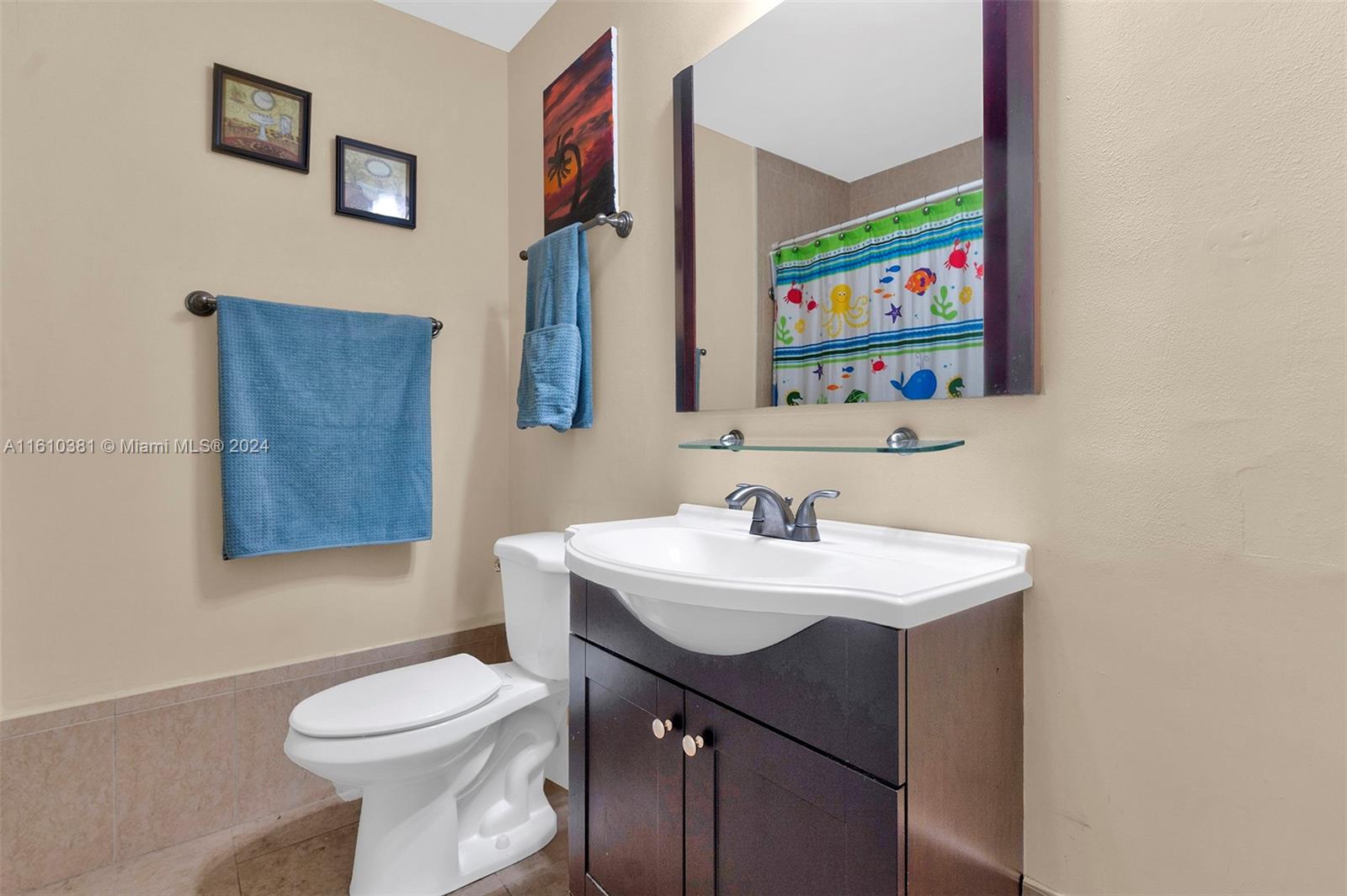 SNAPPER CREEK VILLAS - Residential