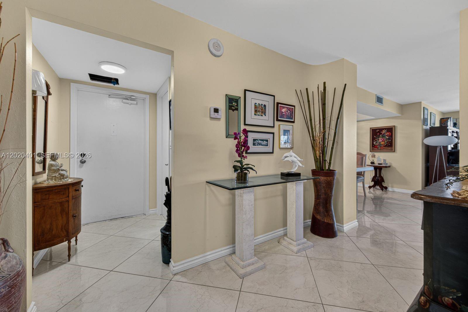 1901 N Ocean Blvd 4D