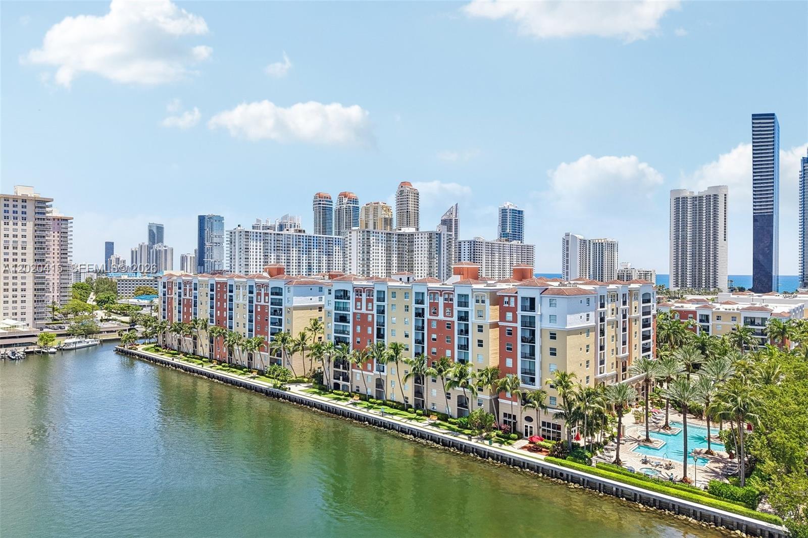 PORTO BELLAGIO CONDO - Residential