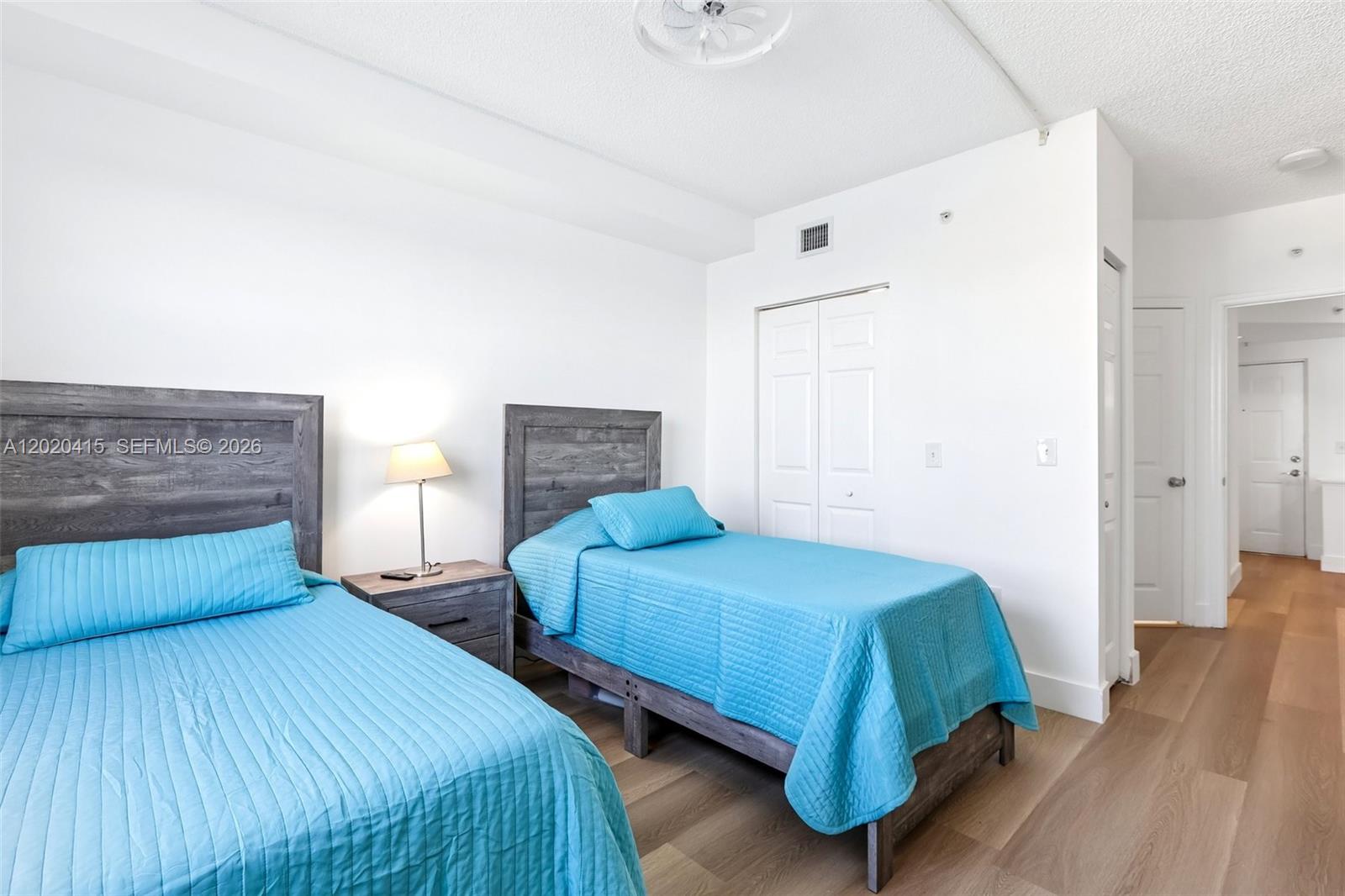 PORTO BELLAGIO CONDO - Residential