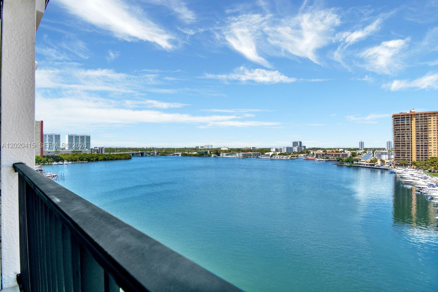 PORTO BELLAGIO CONDO - Residential
