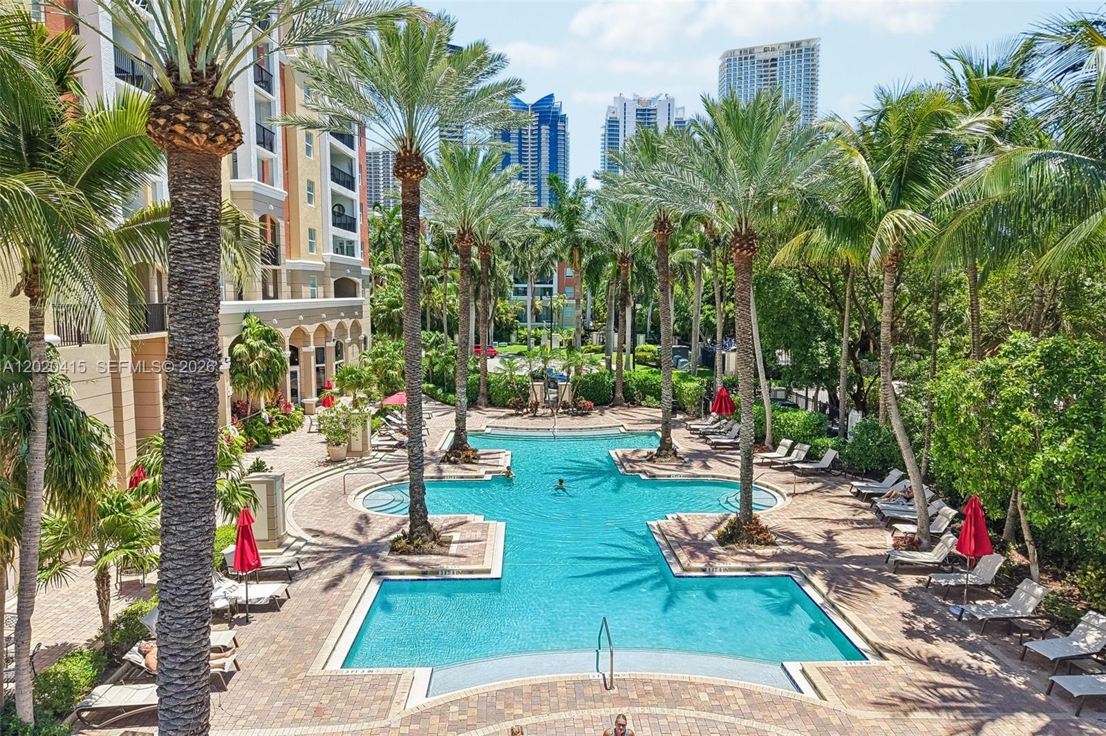 PORTO BELLAGIO CONDO - Residential