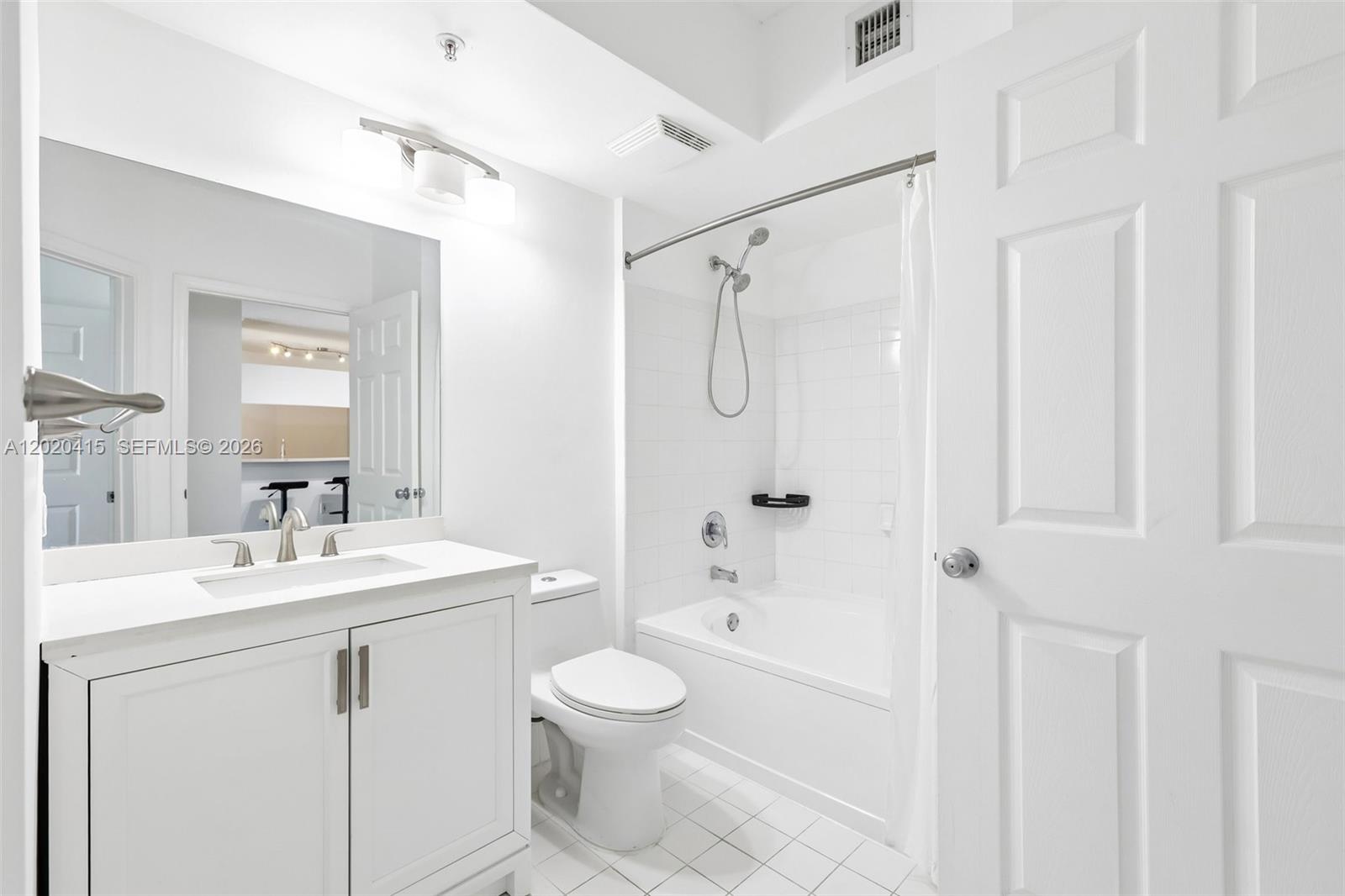 PORTO BELLAGIO CONDO - Residential