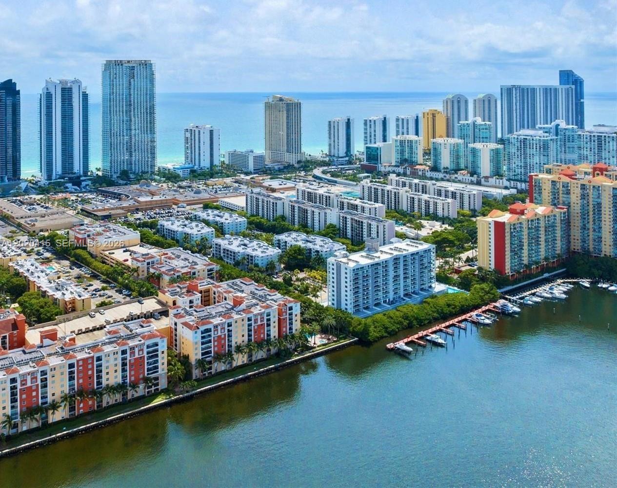 PORTO BELLAGIO CONDO - Residential
