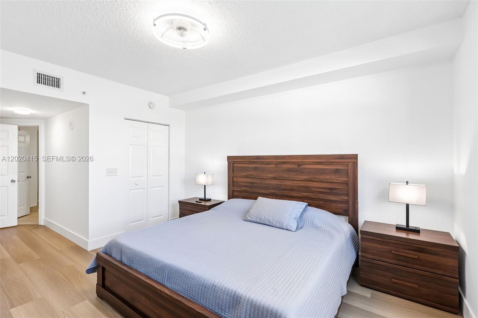 PORTO BELLAGIO CONDO - Residential