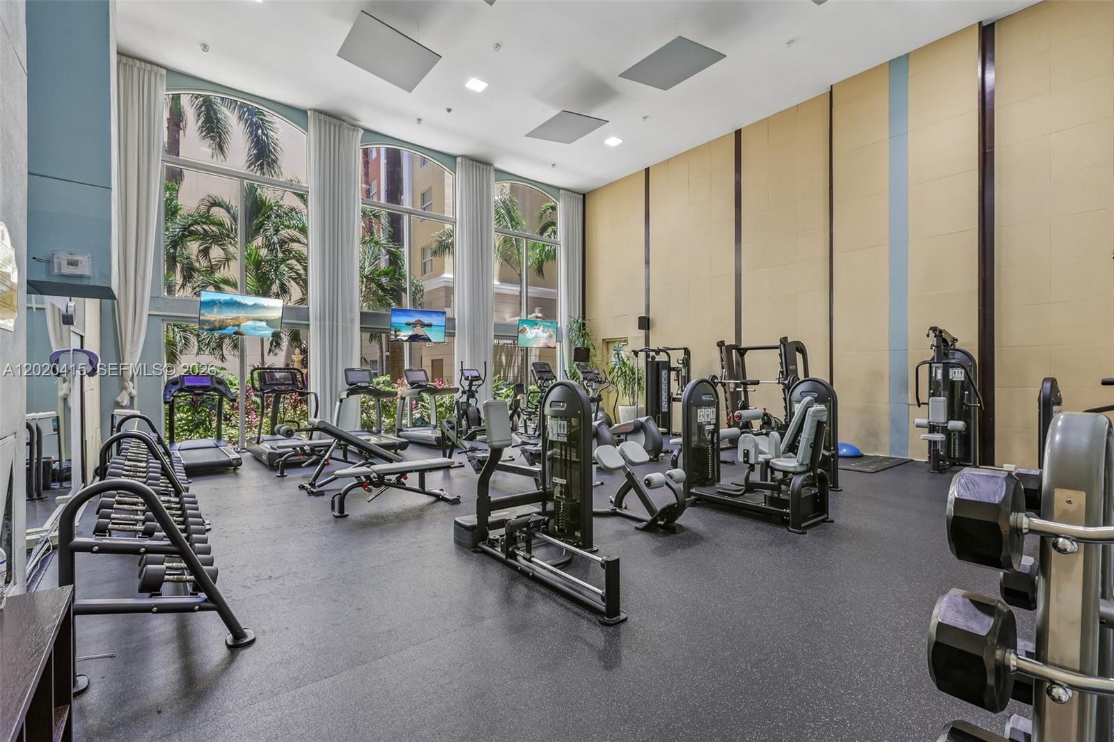 PORTO BELLAGIO CONDO - Residential