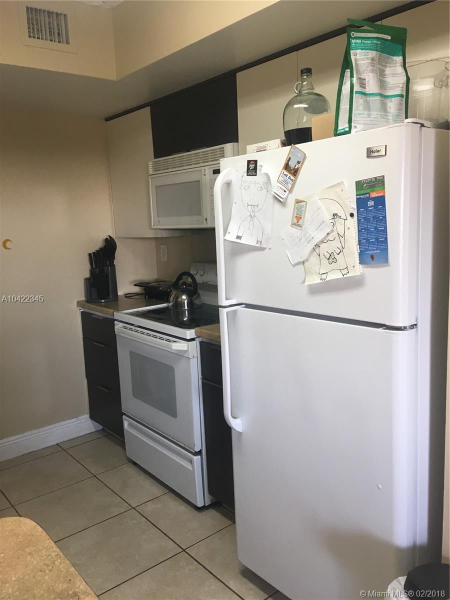 KENDALL LAKE TOWERS CONDO - Residential Lease