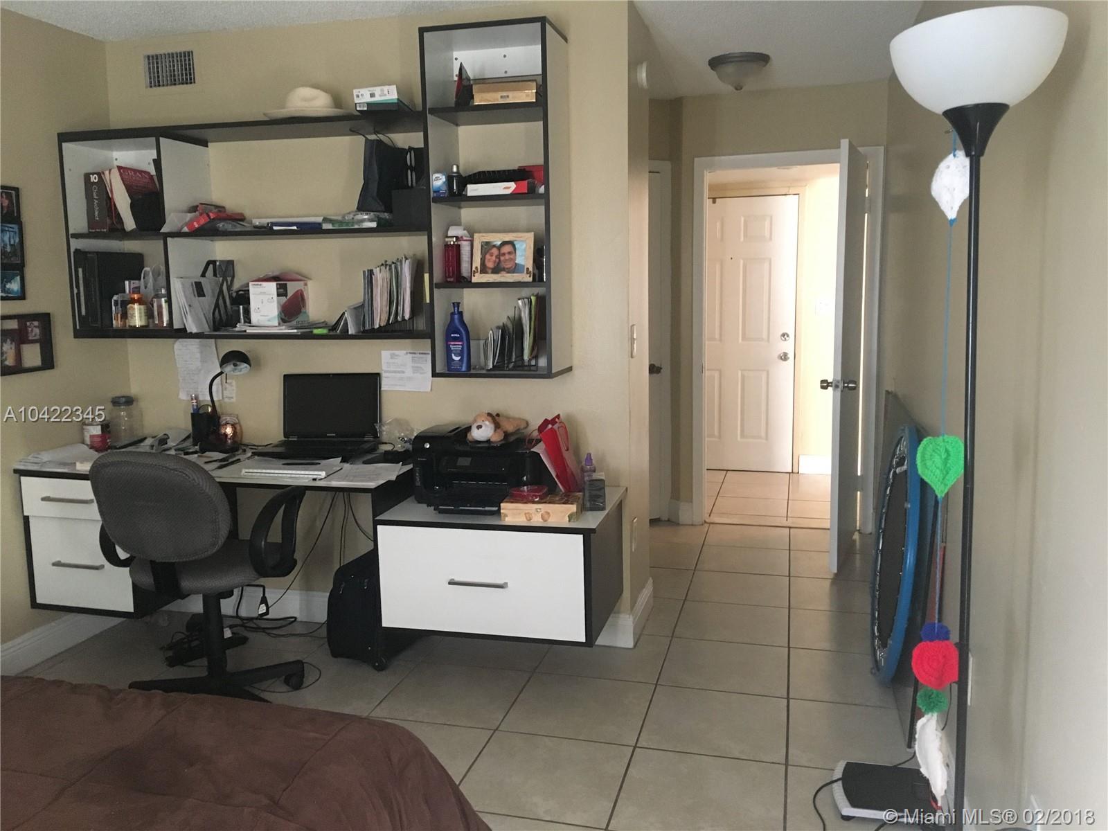 KENDALL LAKE TOWERS CONDO - Residential Lease